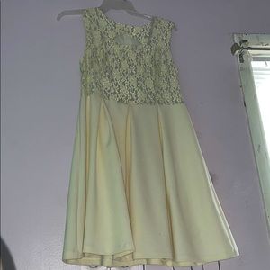 Beautiful dress 🤍 can wear to 8th grade social ✨